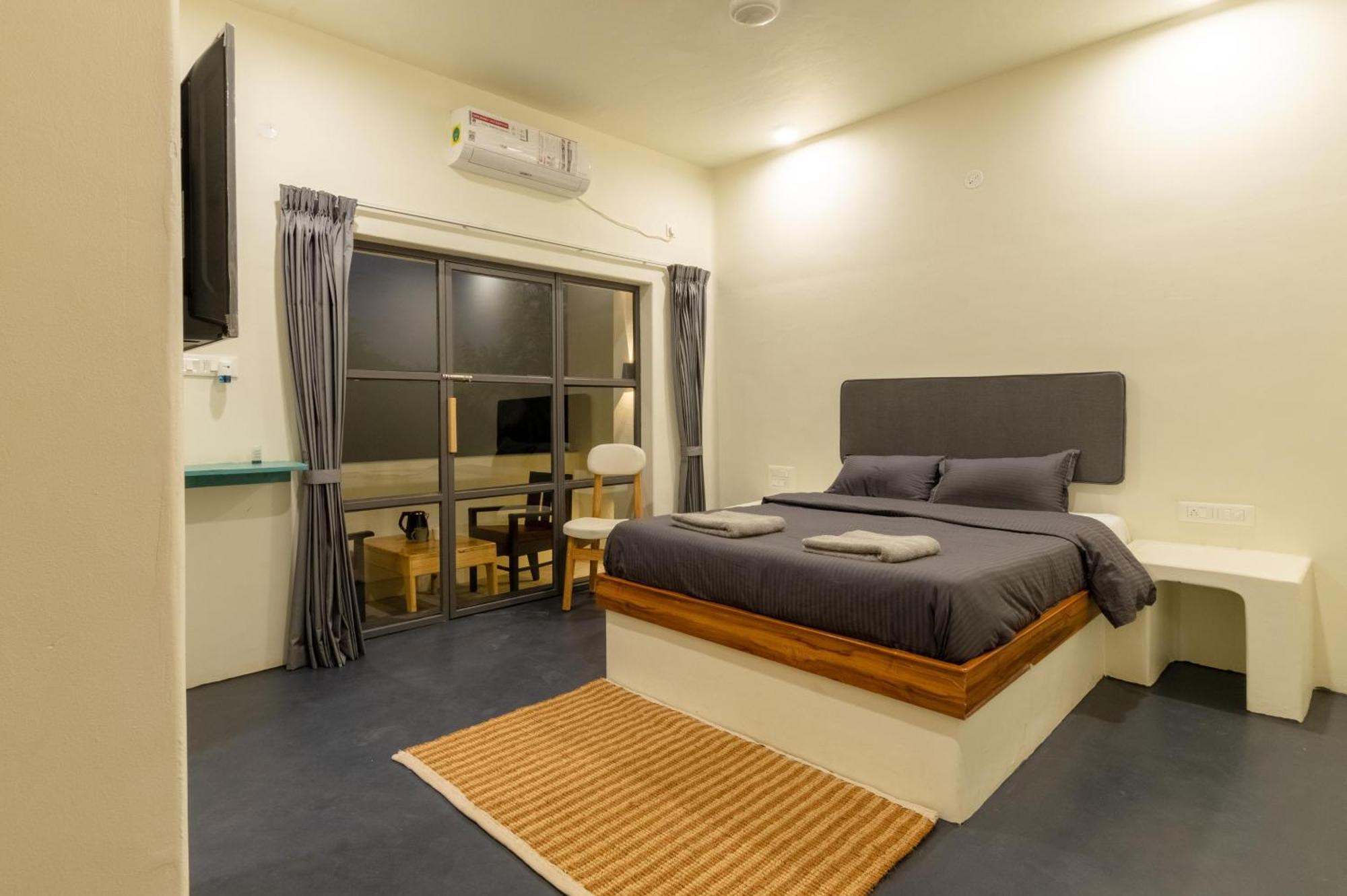Tropicopia Hotel Mysore Buitenkant foto