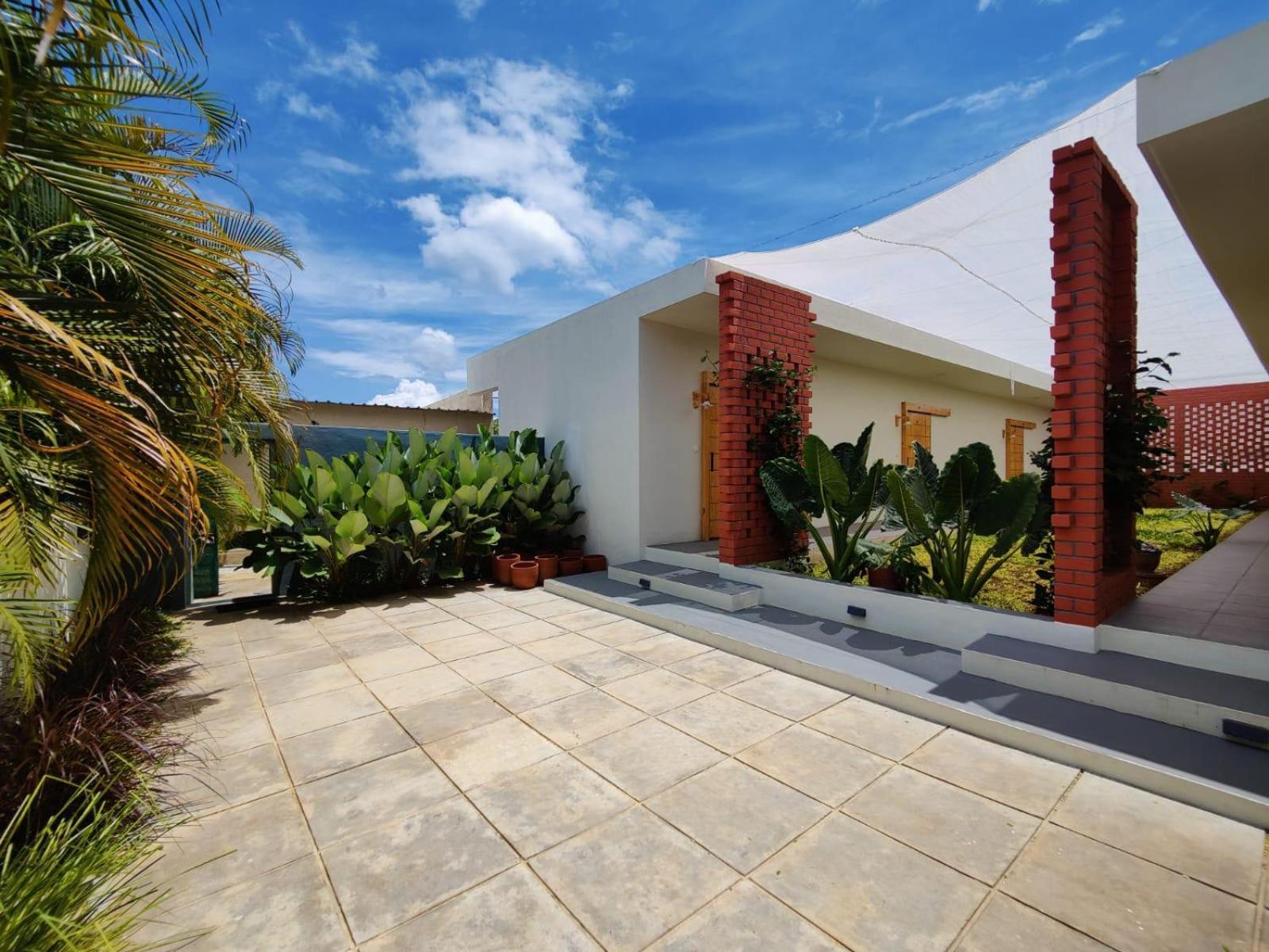 Tropicopia Hotel Mysore Buitenkant foto
